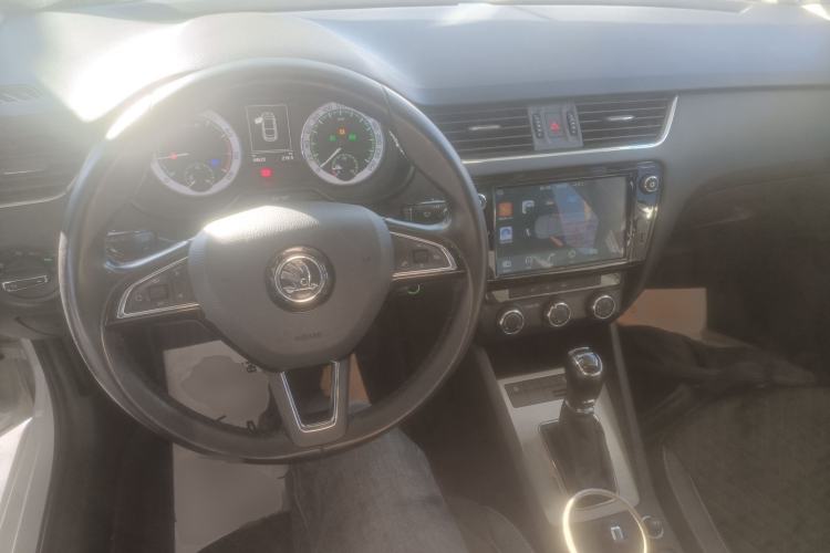 Used Skoda Octavia 2018 1.6L Automatic Luxury Edition
