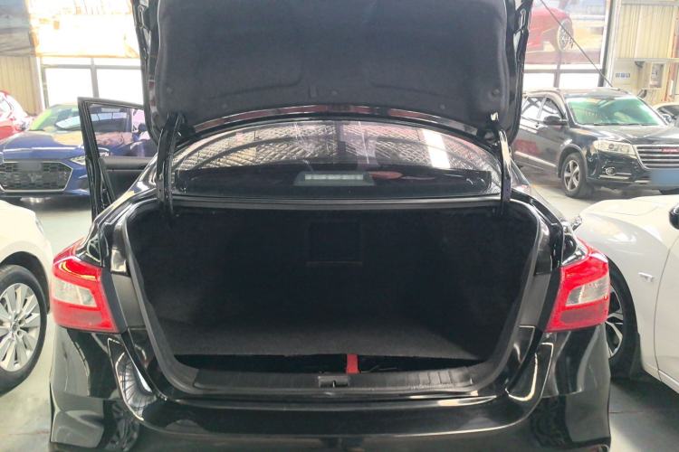 Used Nissan Sylphy 2022 Classic 1.6XL CVT Luxury Edition Trunk