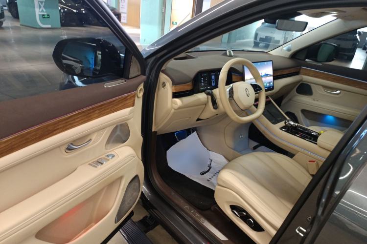 Used Hima AITO M7 2024 1.5T Four-Wheel Drive Plus Version 5 Seats Driver Seat