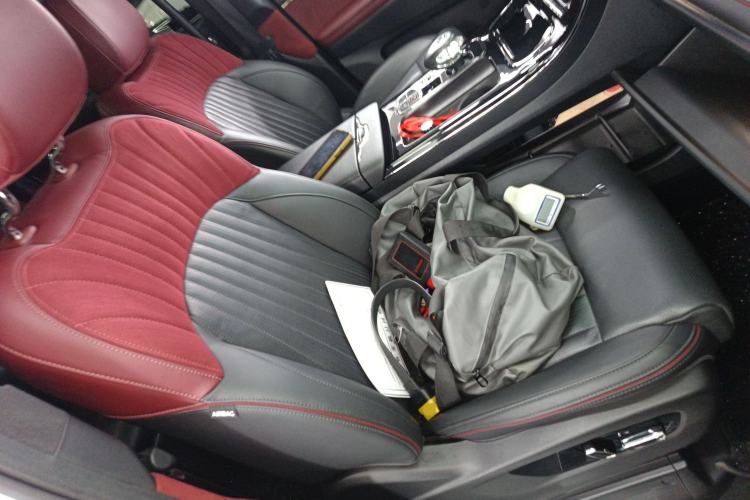 Used GAC Trumpchi M8 2023 Zongshi Series Dual-Motor Flagship Edition Right Front Seat