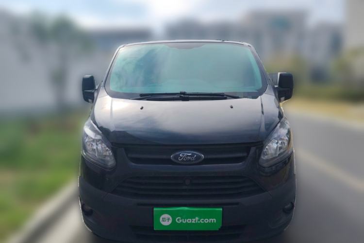 Used Ford Transit 2020 2.0T Diesel Multi-Function Commercial Vehicle Mid-Chassis Low-Roof Design with Dual Rear Doors Meeting China VI Emission Standards