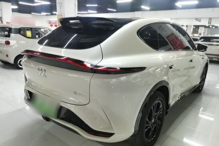 Used IM LS7 2023 90 kWh Elite Rear-Drive Version
