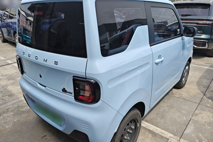 Used Geely Galaxy Panda 2023 Panda Mini 200km Endurance Bear