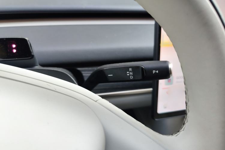 Used ONVO L60 2024 60 kWh Rear-Drive Version Gear Lever