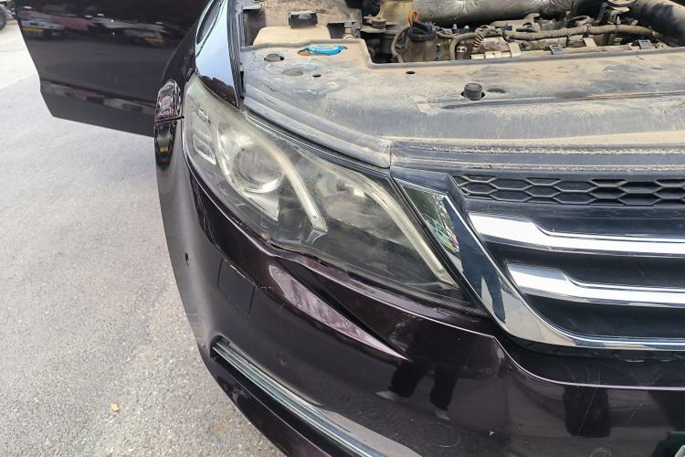 Used Zotye Z700 2016 1.8T DCT Prestige Edition Exterior 6