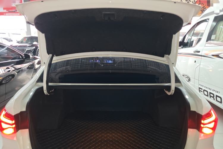 Used Chevrolet Monza 2023 1.5L Dual-Clutch Enjoyment Edition