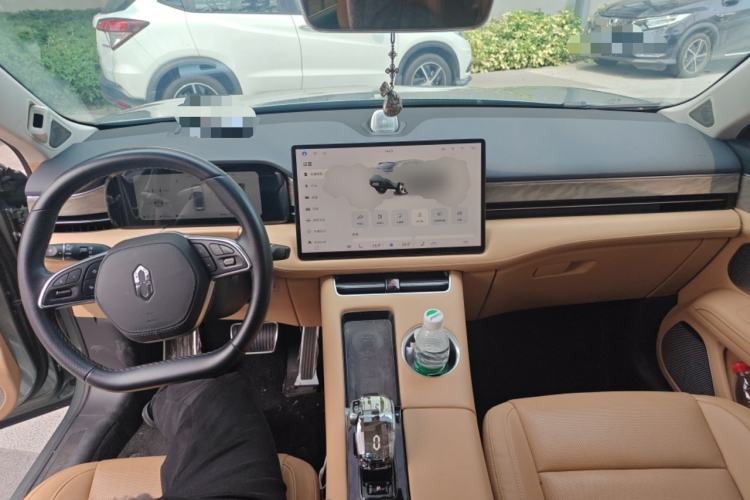 Used Hima AITO M5 2022 Extended-Range Four-Wheel Drive Ultimate Edition Center Console