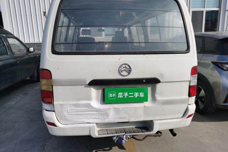 Used Golden Dragon Hiace 2010 2.0L Standard-Wheelbase Premium Version V19
