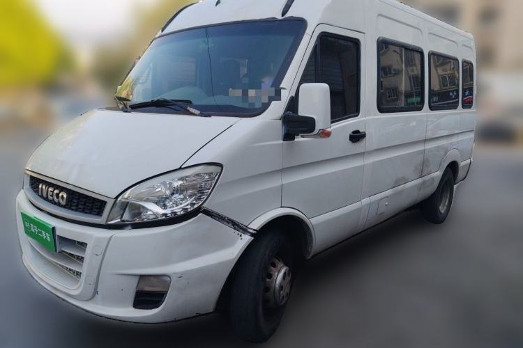 Used Iveco Power Daily 2017 3.0T Deluxe A37 Mid-Roof 6-7 Seater F1CE34818 Passenger Van