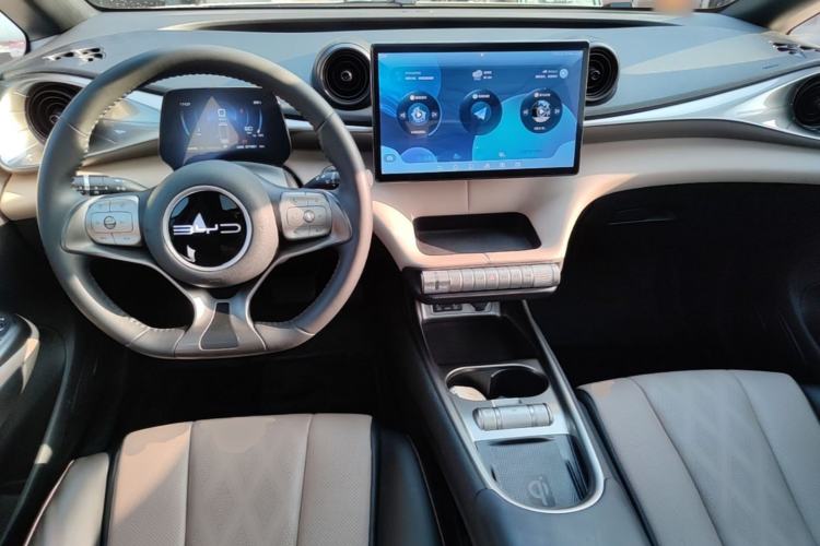 Used BYD Dolphin 2023 420 km Fashion Edition
