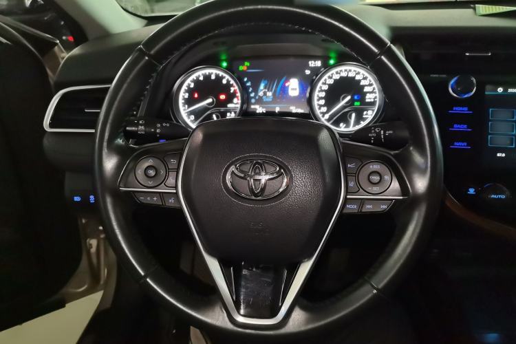 Used Toyota Camry 2019 2.5G Luxury Edition China VI Standard Steering Wheel