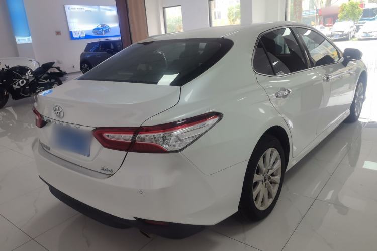 Used Toyota Camry 2019 Revised Version 2.0G Luxury Edition Rear Right 45 Deg