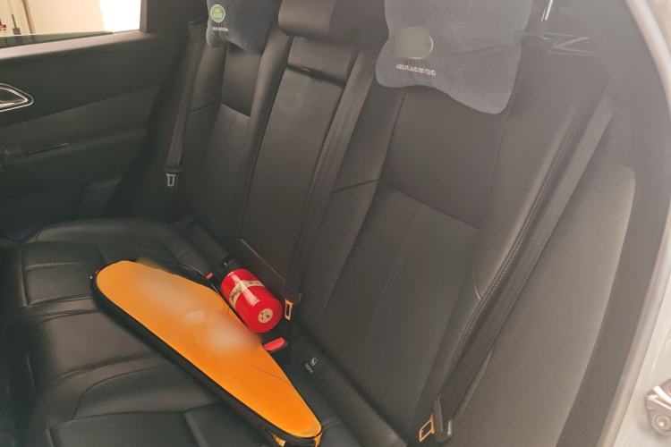 Used Land Rover Range Velar 2024 Dynamic SE Left Rear Seat