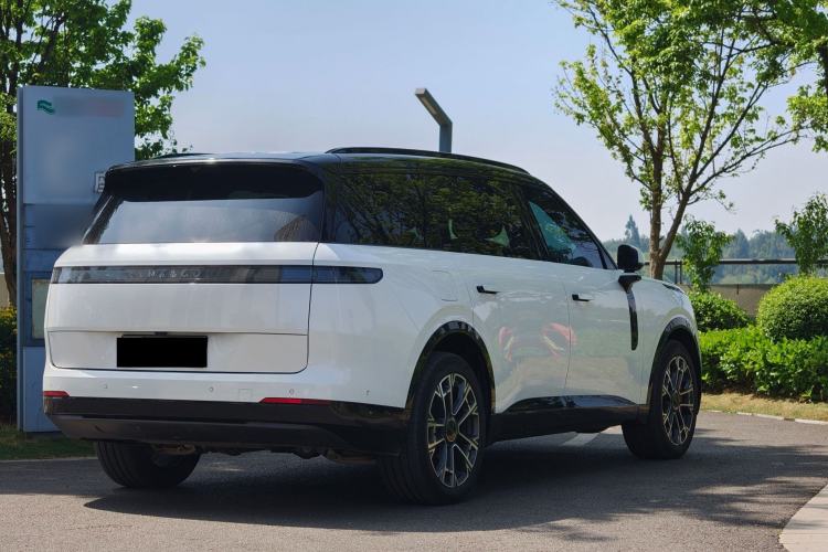 Used Lynk & Co 900 2025 1.5T Ultra Exterior 8