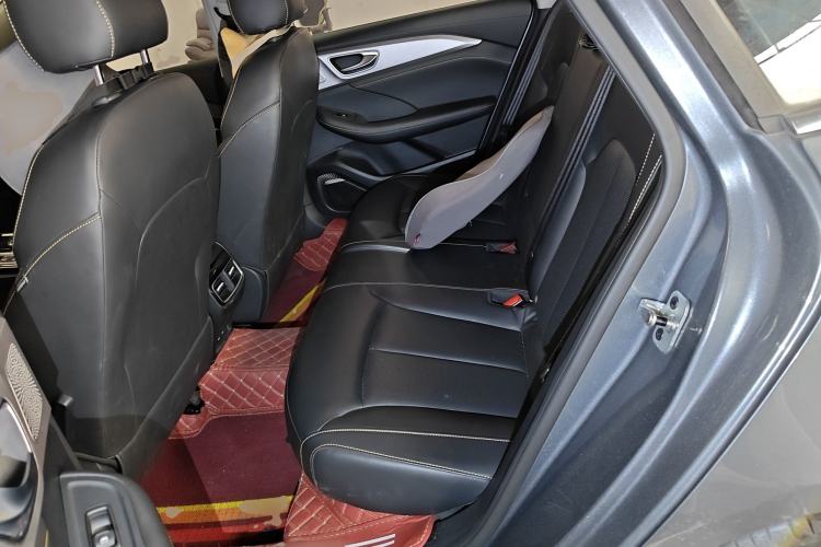 Used Roewe i6 MAX 2020 300TGI Automatic "Swell Cool Smart Drive" Edition Left Rear Seat