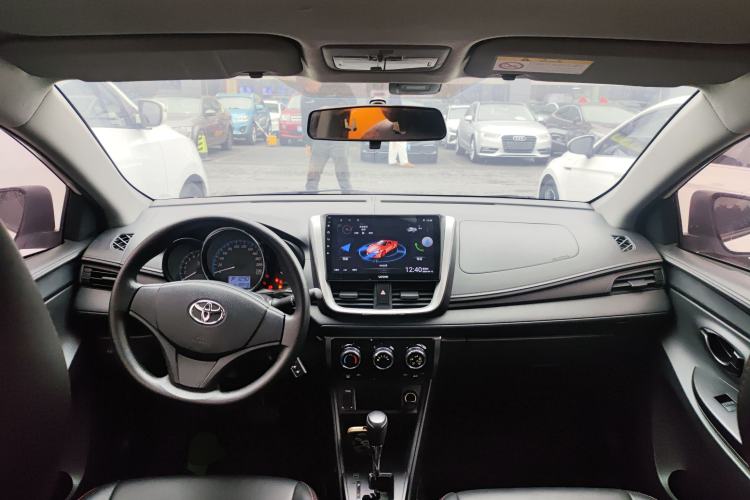 Used Toyota YARiS L Zhi Xuan 2019 1.5E CVT Dynamic Edition China VI compliant Center Console