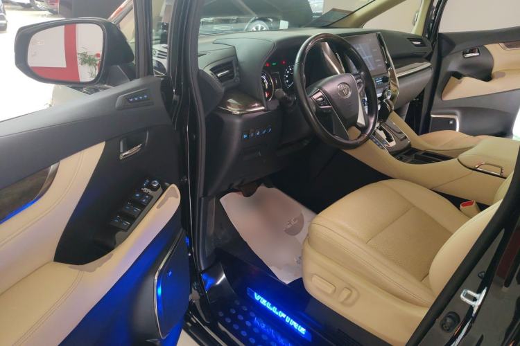 Used Toyota Vellfire 2021 Crown Dual-Engine 2.5L HV Prestige Edition Driver Seat