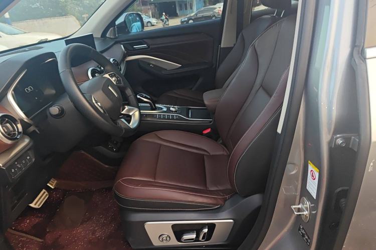 Used Wey VV6 2018 2.0T Two-Wheel-Drive Ultra-Luxury Version China V Standard