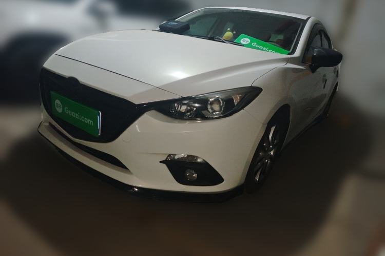 Used Mazda 3 Axela 2014 Hatchback 1.5L Automatic Luxury Model