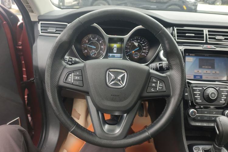 Used JMC Yusheng S330 2016 1.5L GTDi Automatic Two-Wheel Drive Prestige Edition
