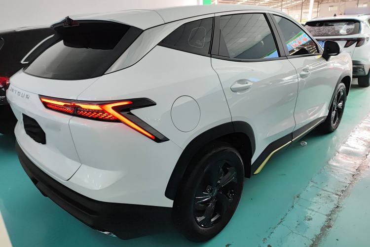 Used JETOUR Dashing 2025 1.5T DCT Youth UP
