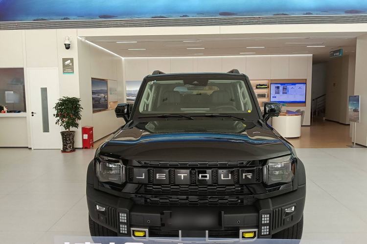 Used JETOUR Traveler C-DM 2025 206km XWD Conquer Extended Version 7 Seats
