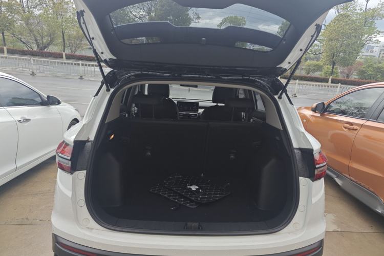 Used Geely Auto Coolray 2023 1.5T DCT Diamond Edition