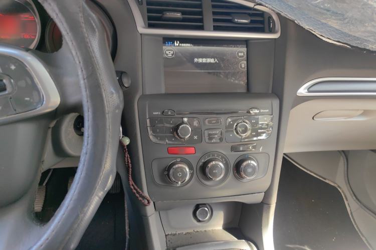 Used Citroen C4L 2014 1.8L Intelligent Drive Manual Enjoyment Model Audio And AC Panel