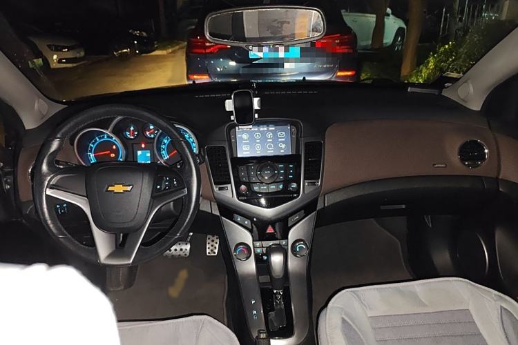 Used Chevrolet Cruze 2013 Hatchback 1.6L Automatic Luxury Model
