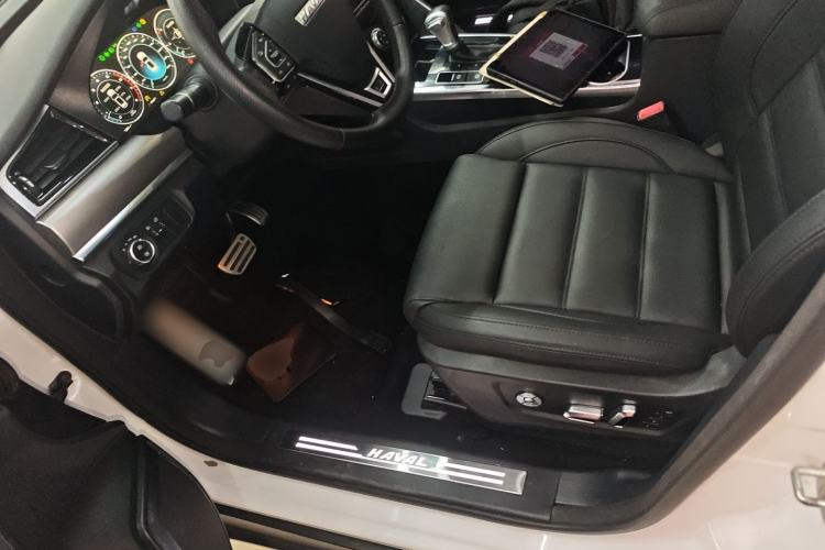 Used Haval H7 2017 Red-Label H7 2.0T Automatic Prestige Model
