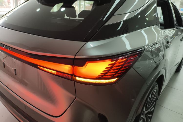 Used Lexus RX New Energy 2023 450h+ Four-Wheel Drive Enjoyment Edition Exterior 3