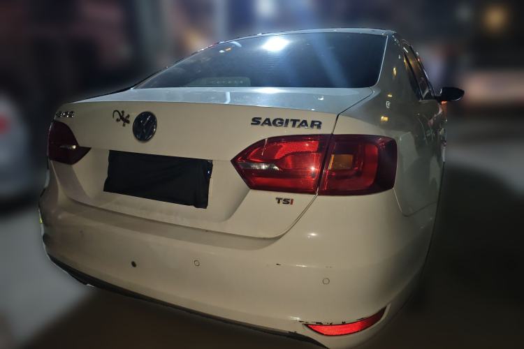 Used Volkswagen Sagitar 2012 1.4TSI Automatic Luxury Edition
