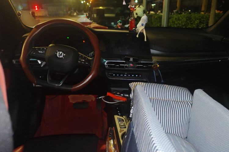 Used Changan CS35PLUS 2021 Revised Version Blue Whale NE 1.4T DCT Luxury Edition
