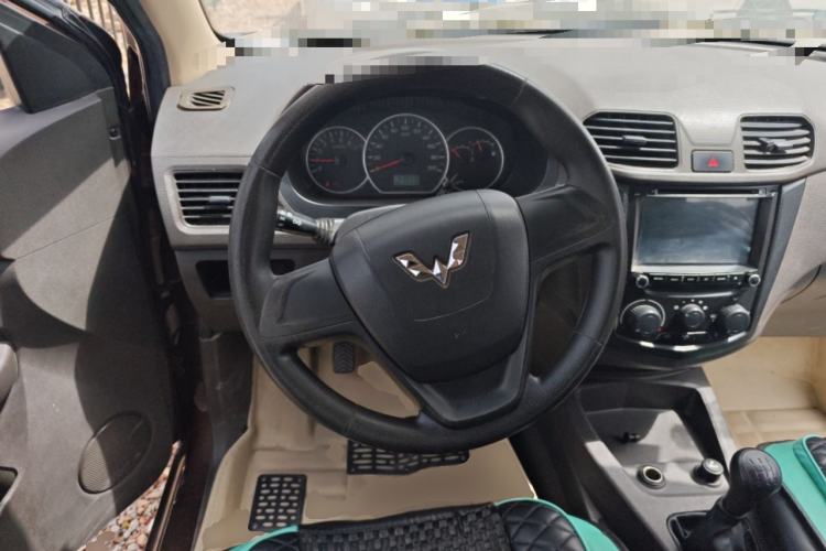 Used Wuling Hongguang 2015 1.2L S Base Model China IV