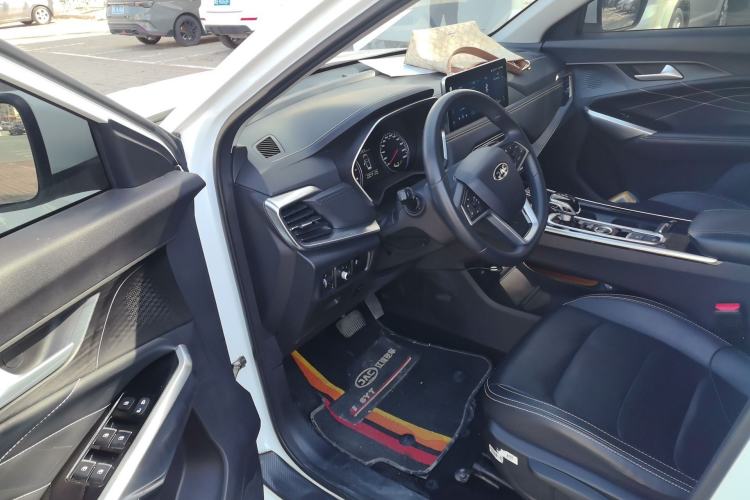 Used SOL X8 2021 300T DCT Comfort Edition 6 Seats
