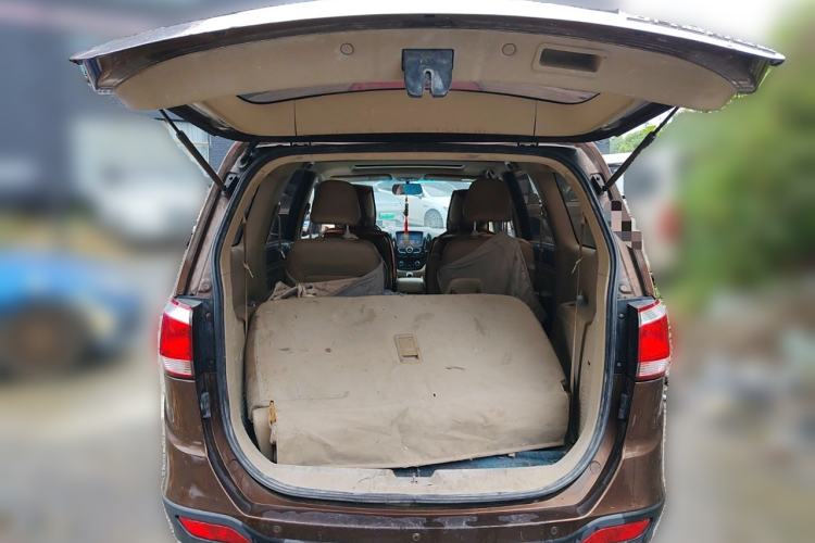 Used Baojun 730 2014 1.5L manual luxury trim 7 seats