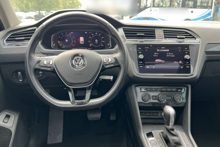 Used Volkswagen Tiguan 2018 330TSI All-Wheel-Drive Innovation Model
