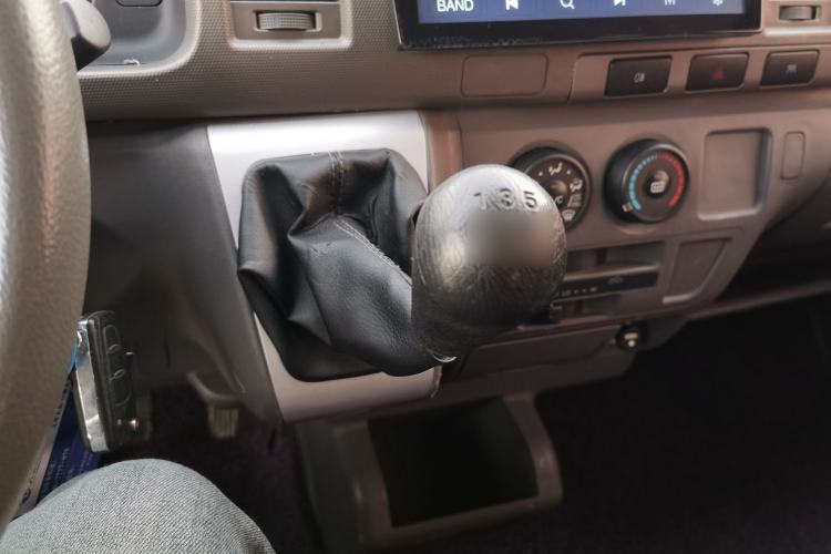 Used King Long Kairui Haoke 2018 2.2L M1 Standard Version V22