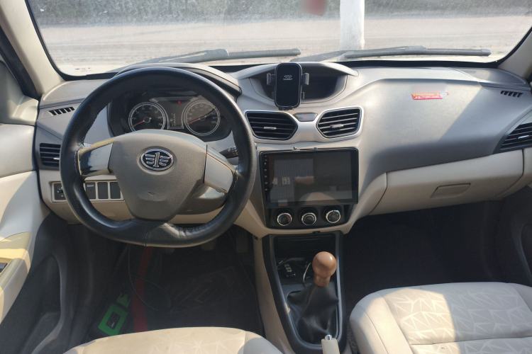 Used FAW Xiali N5 2014 1.3L Manual Comfort Version
