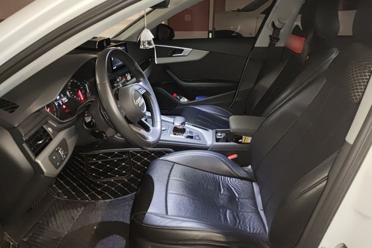 Used Audi A4L 2018 30th Anniversary Edition 40 TFSI Trendy Model
