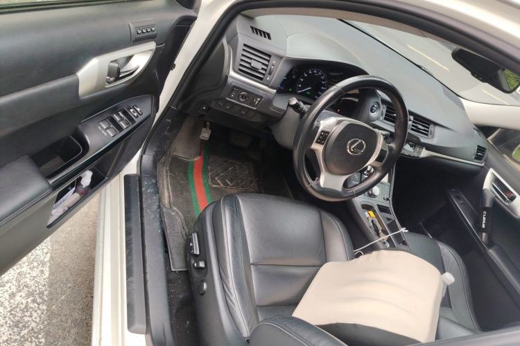 Used Lexus CT 2012 CT200h Premier Edition
