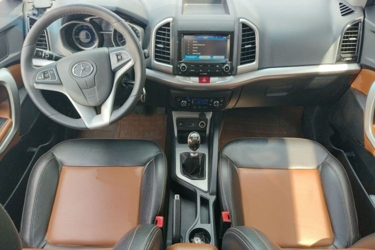 Used JAC Group Refine S3 2014 1.5L Manual Luxury Smart Model Center Console