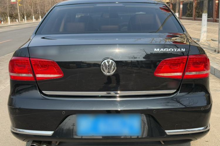 Used Volkswagen Magotan 2015 2.0 TSI Luxury Model Exterior 3