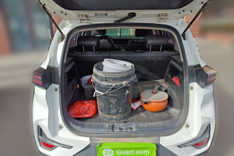 Used CHANGAN CS15 2019 1.5L Manual Entry-Level Version China VI Standard Trunk