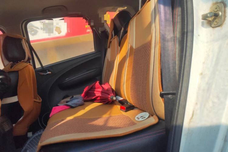 Used FORTHING Joyear X5 2013 1.6L Manual Luxury Model China IV Standard
