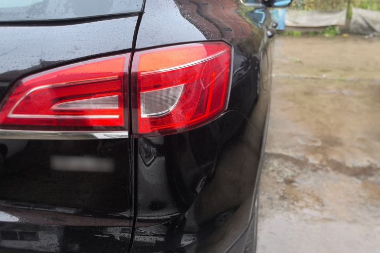 Used Haval H7 2016 Blue-Label H7 2.0T Automatic Luxury Model Right Rear Taillight