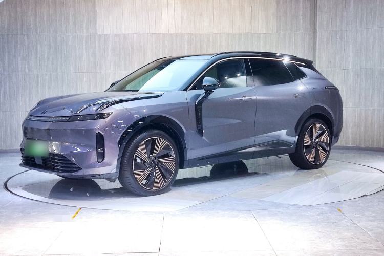 Used Lynk & Co 08 EM-P 2023 220 km Limited-Time Edition