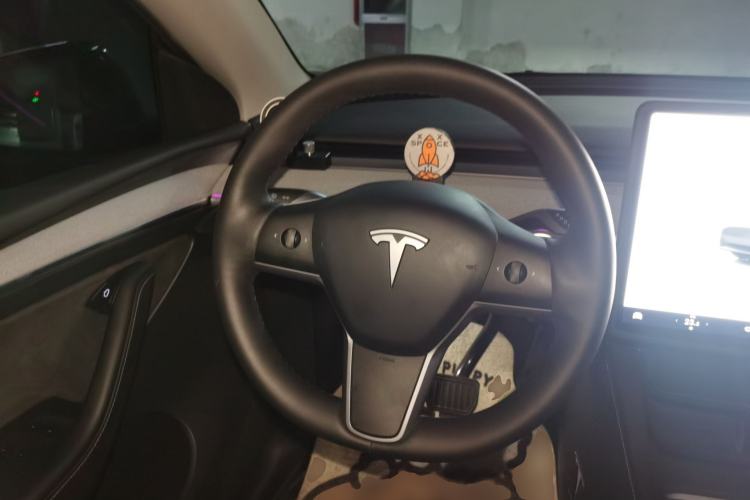 Used Tesla Model Y 2023 Rear-Wheel-Drive Version Steering Wheel