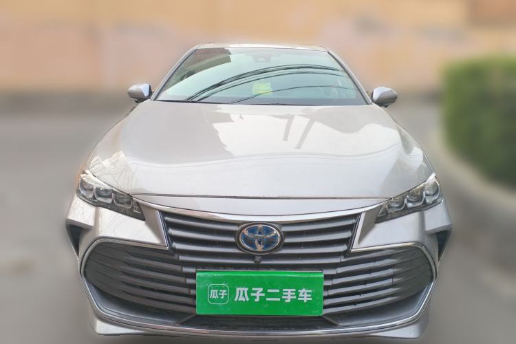 Used Toyota Avalon 2019 Dual-Engine 2.5L Luxury Edition China VI Standard