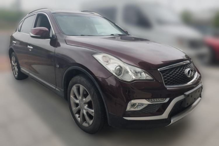 Used Infiniti QX50 2015 2.5L Enjoyment Edition Front Right 45 Deg